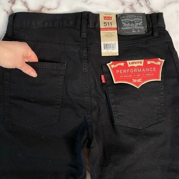 LEVIS Women's Black 511 Slim Short | Size: 29 - Picture 5 of 6